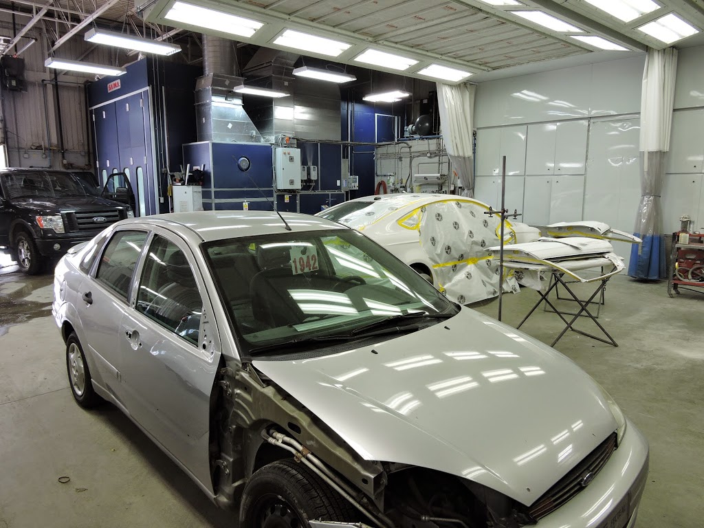 Chartrand Ford Inc | 1610 Boul Saint-Martin Est, Laval, QC H7G 4W6, Canada | Phone: (450) 669-6110