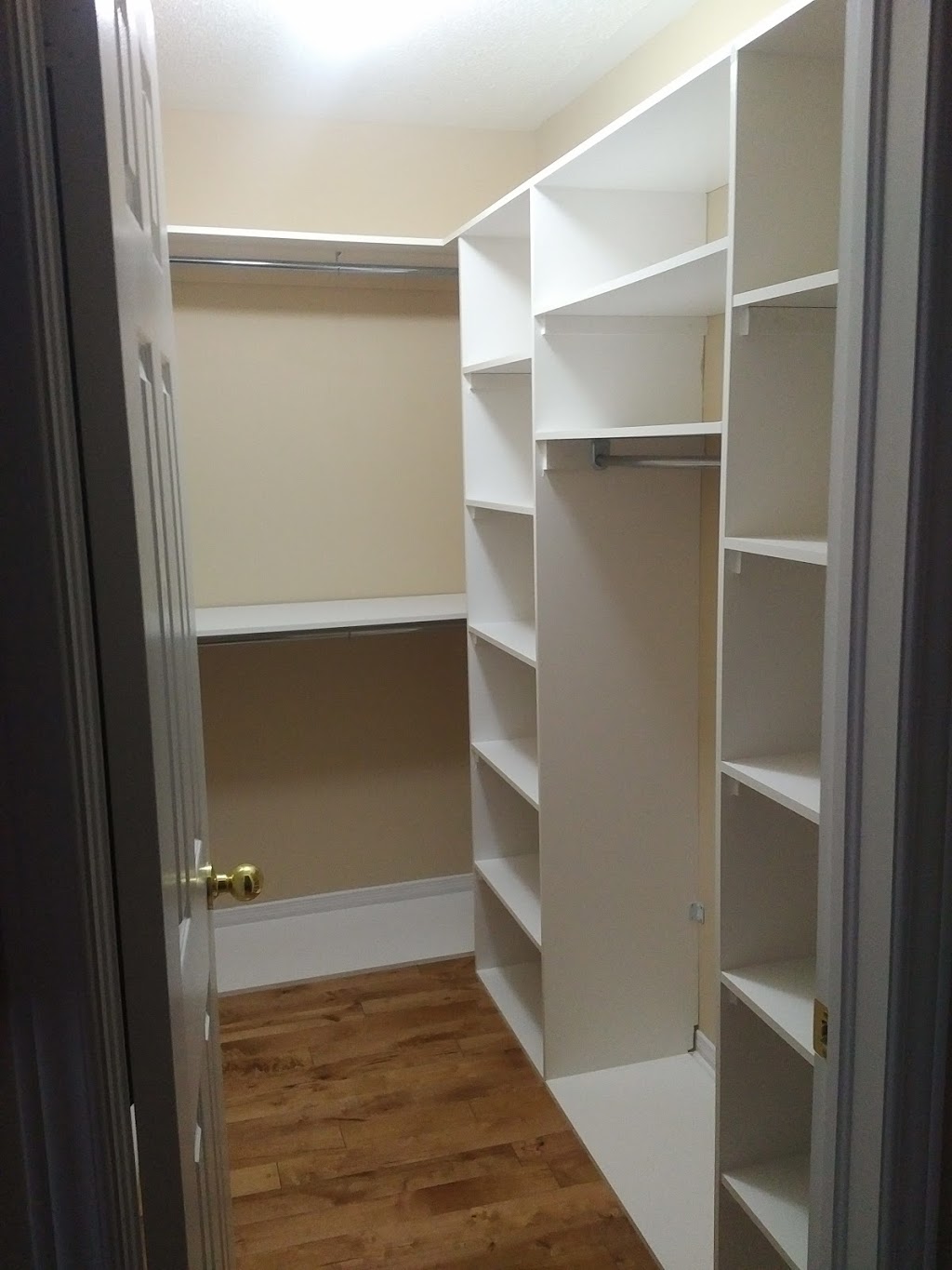 Nikhil-closets | Solidarity Ct, Brampton, ON L6Y 0L5, Canada | Phone: (647) 299-9427