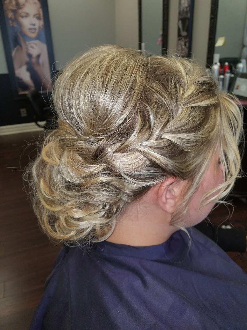 Vogue Salon and Back Bar | 10158 Niagara Falls Blvd, Niagara Falls, NY 14304, USA | Phone: (716) 297-1577