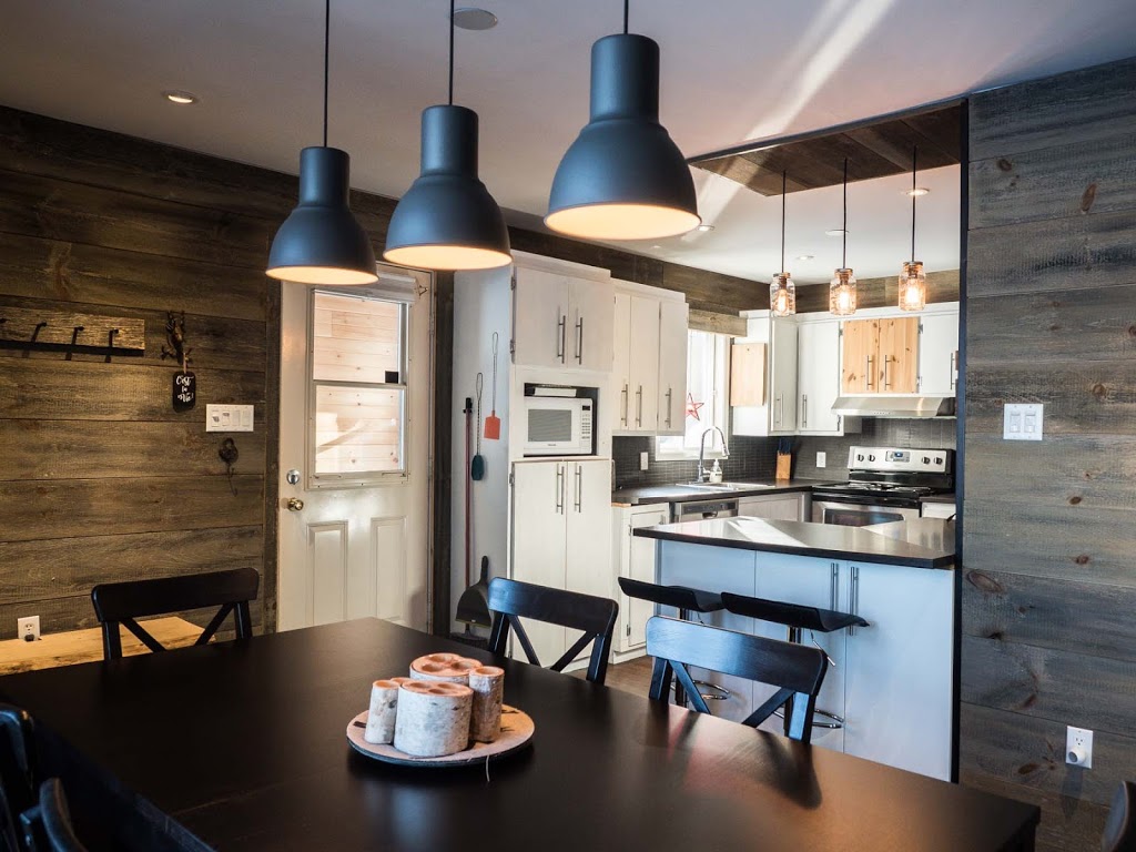 Chalets Plein Bois | 720 Chemin du Lac Sainte Rose N, Mandeville, QC J0K 1L0, Canada | Phone: (514) 668-2586