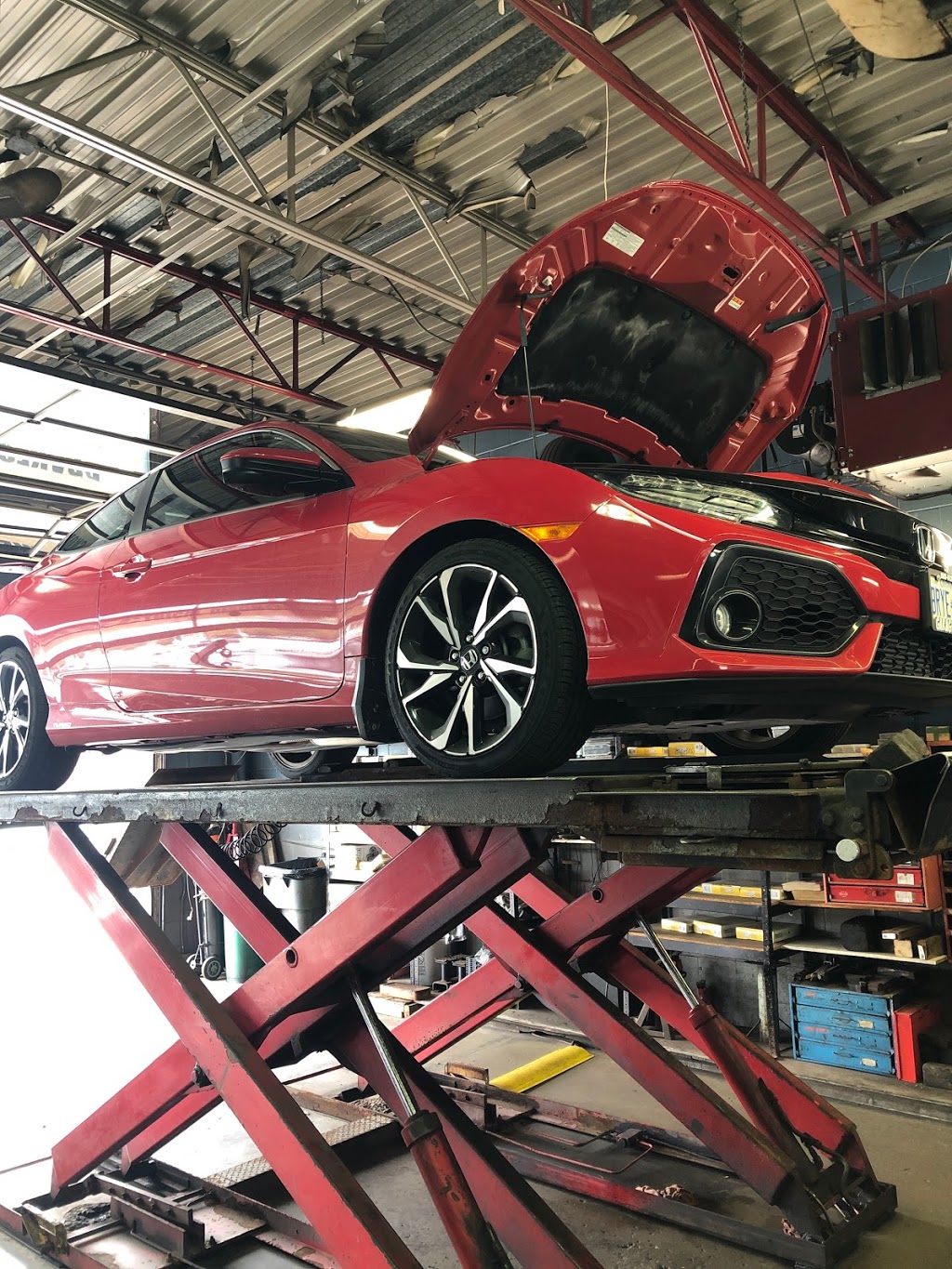 Blue Ribbon Auto Service | 960 Burnhamthorpe Rd E, Mississauga, ON L4Y 2X4, Canada | Phone: (905) 281-8089