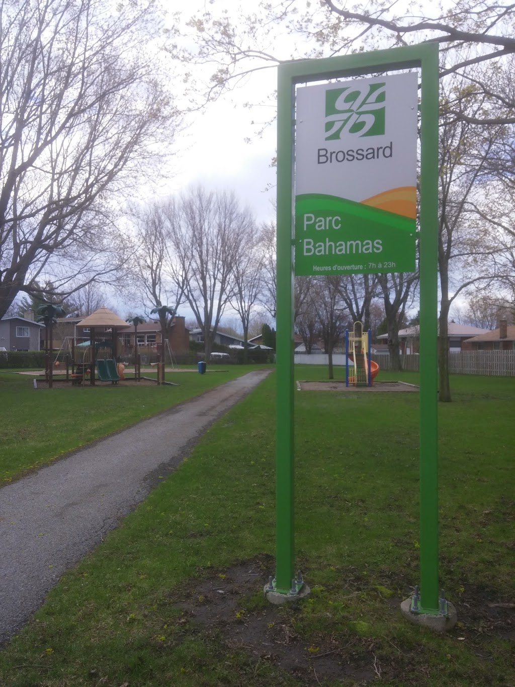 Parc Bahamas | Brossard, QC J4Z 2R3, Canada