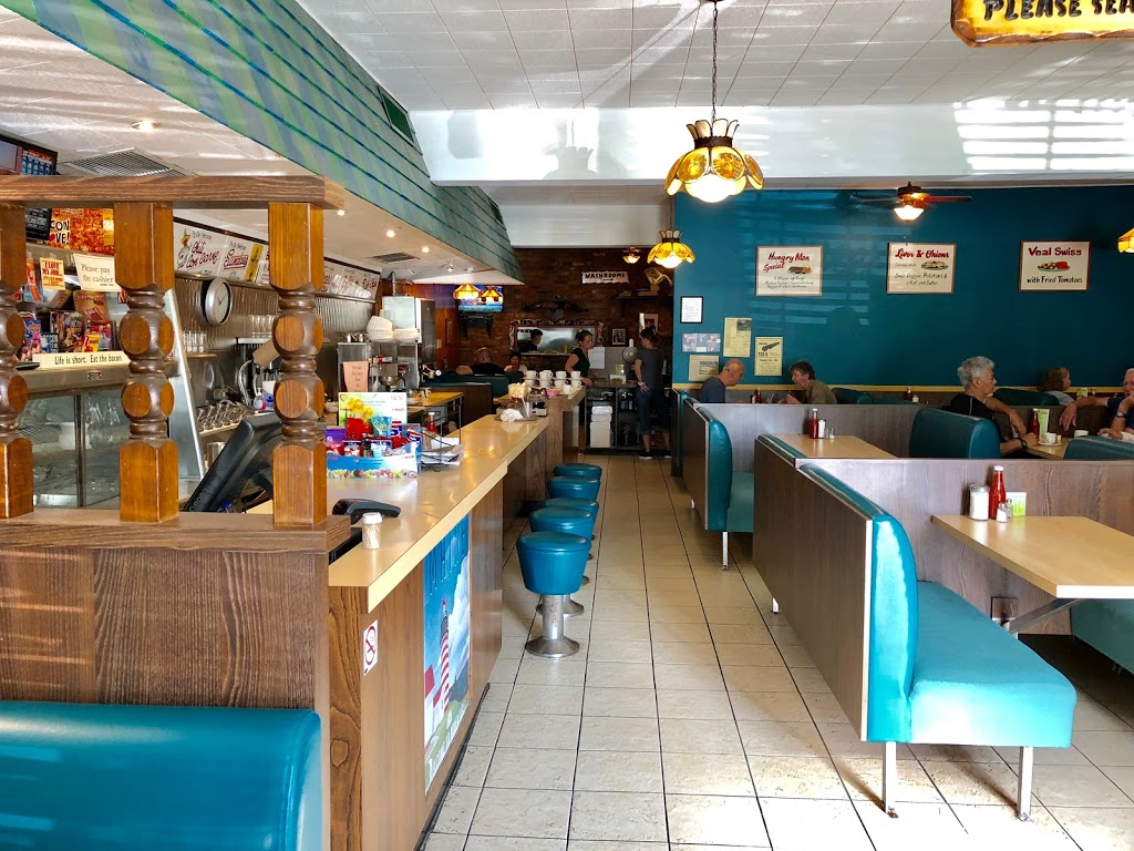 Teds Restaurant | 404 Old Kingston Rd, Scarborough, ON M1C 1B6, Canada | Phone: (416) 282-2204