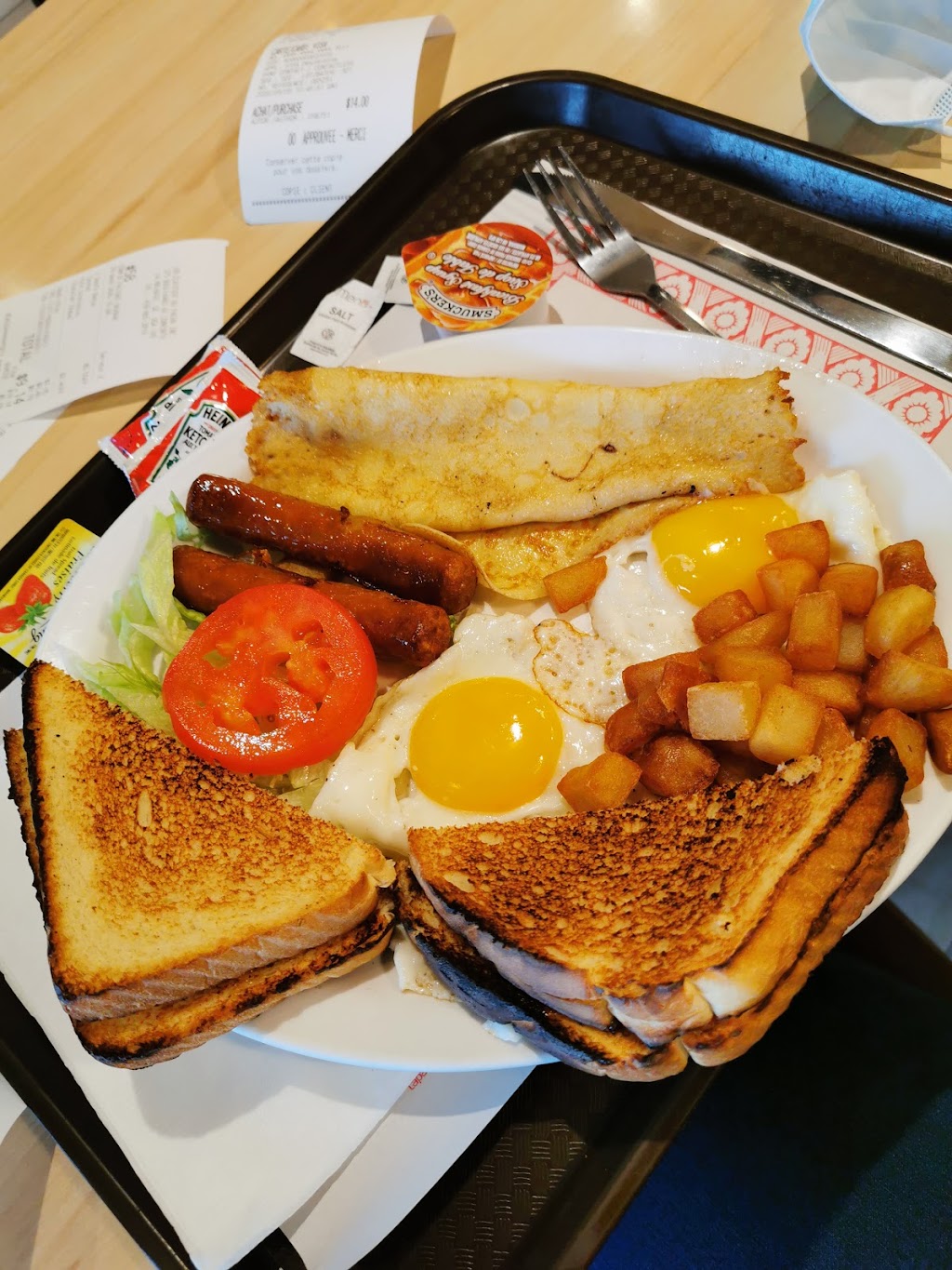 Délicatesse du Pacha | 375 Bd de Comporté Suite 135, La Malbaie, QC G5A 1H9, Canada | Phone: (418) 665-2819