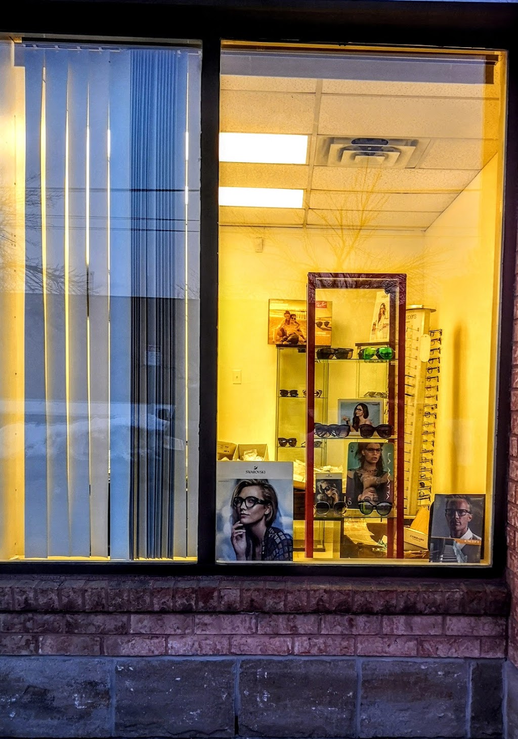 Future Frames and Sunglasses | 1365 Mid-Way Blvd unit 14, Mississauga, ON L5T 2J5, Canada | Phone: (647) 986-7986