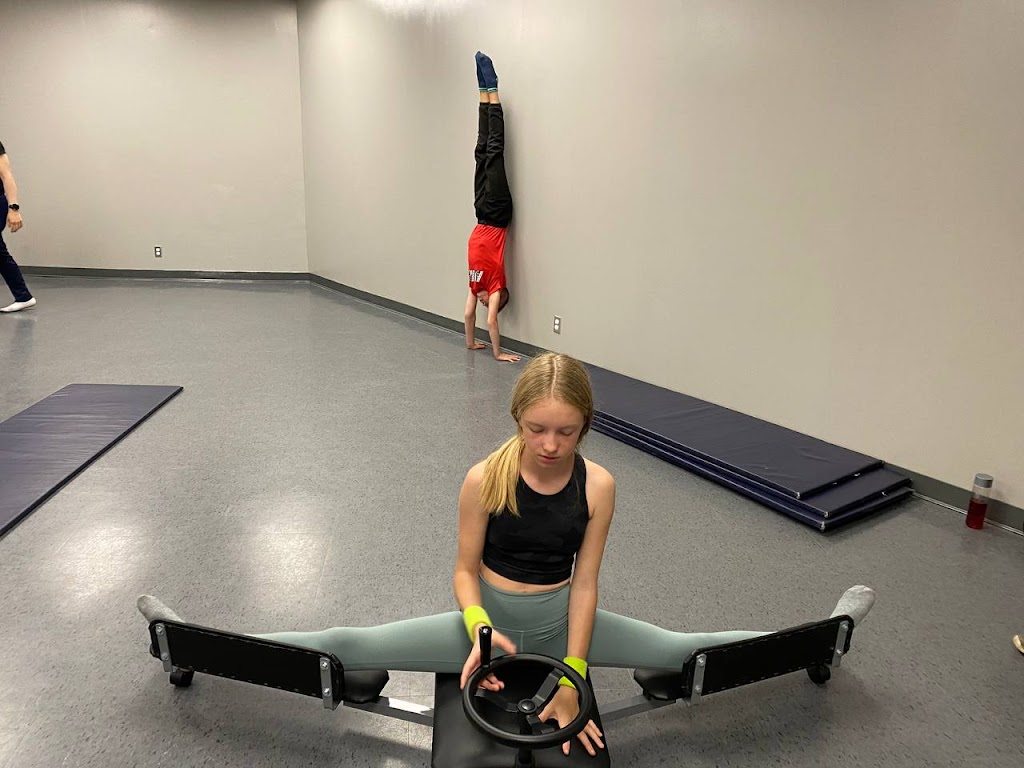 CAPITAL CIRCUS SCHOOL | Nepean Creative Arts Center, 35 Stafford Rd, Nepean, ON K2H 8V8, Canada | Phone: (613) 447-8627