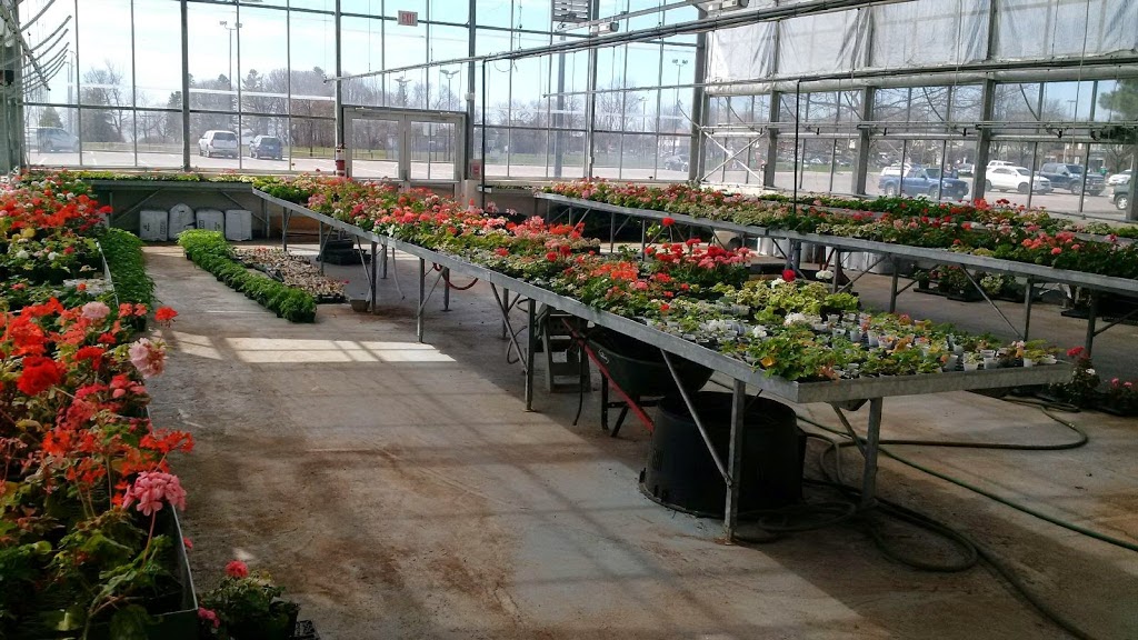 G.L. Roberts Collegiate and Vocational Institute | 399 Chaleur Ave, Oshawa, ON L1J 1G5, Canada | Phone: (905) 728-7594