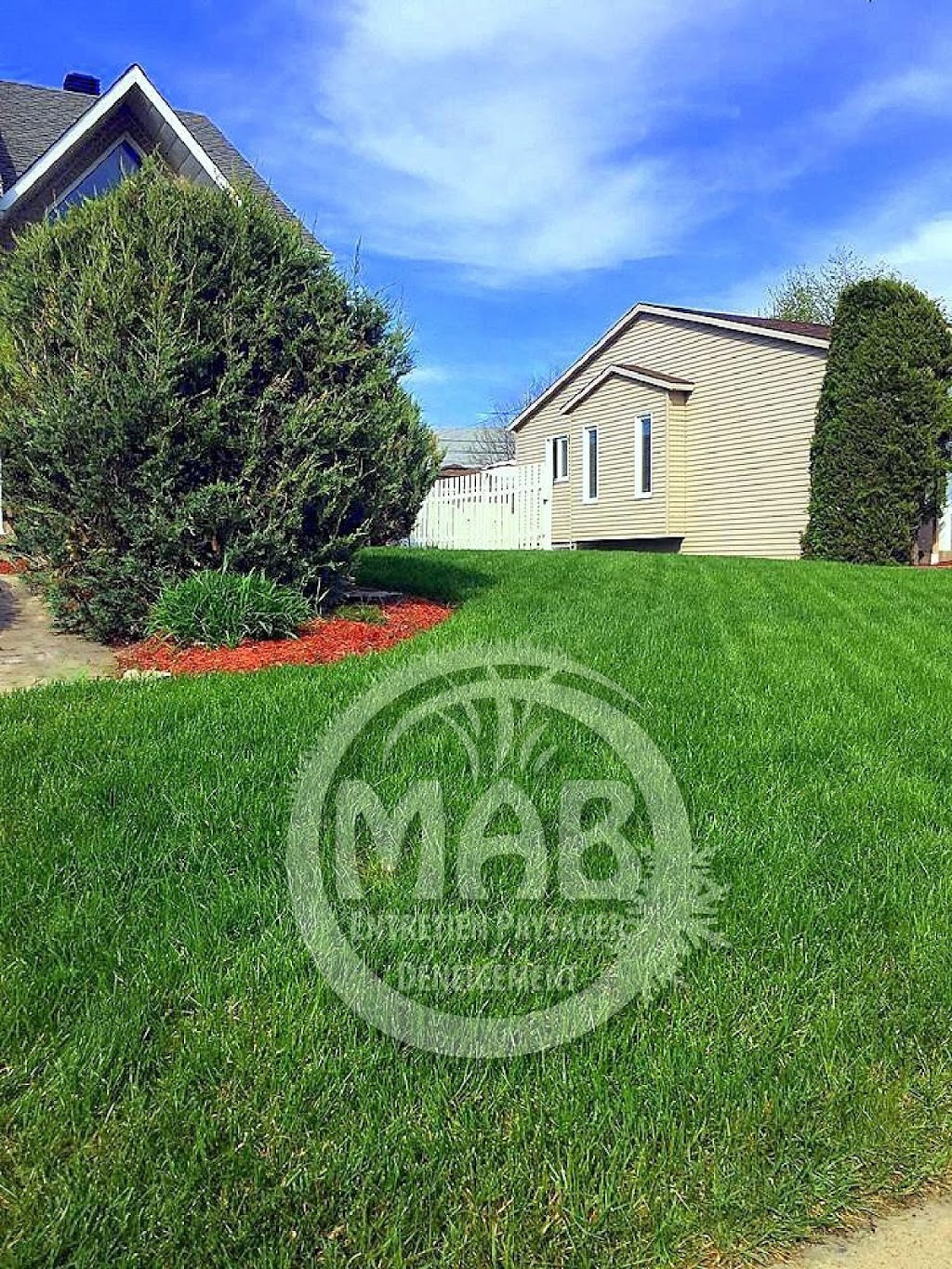 MAB Entretien Paysager & Déneigement | 257 Rue Perrault, Varennes, QC J3X 1M4, Canada | Phone: (514) 677-0994