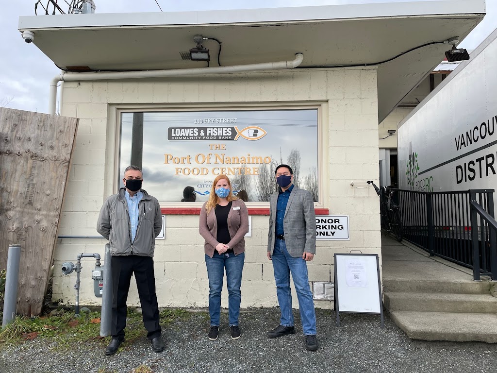 Canuck Eats FREE Delivery From Local Restaurants in Nanaimo | 2900 Island Hwy N, Nanaimo, BC V9S 4L7, Canada | Phone: (236) 302-3279