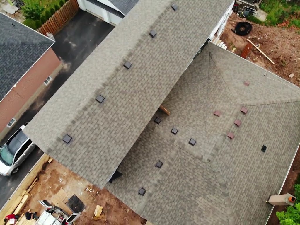 Works Pro Roofing & Eaves | 3071 Bayberry Dr, Mississauga, ON L5N 6P1, Canada | Phone: (437) 771-1898