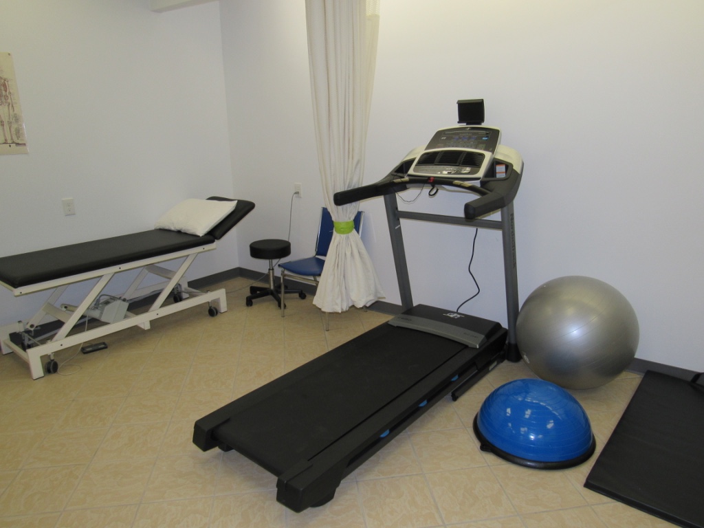 Athletico Sports Physiotherapy | CANEX Mall, 29, Niagara Park Drive, Kingston, ON K7K 7B4, Canada | Phone: (613) 766-6348
