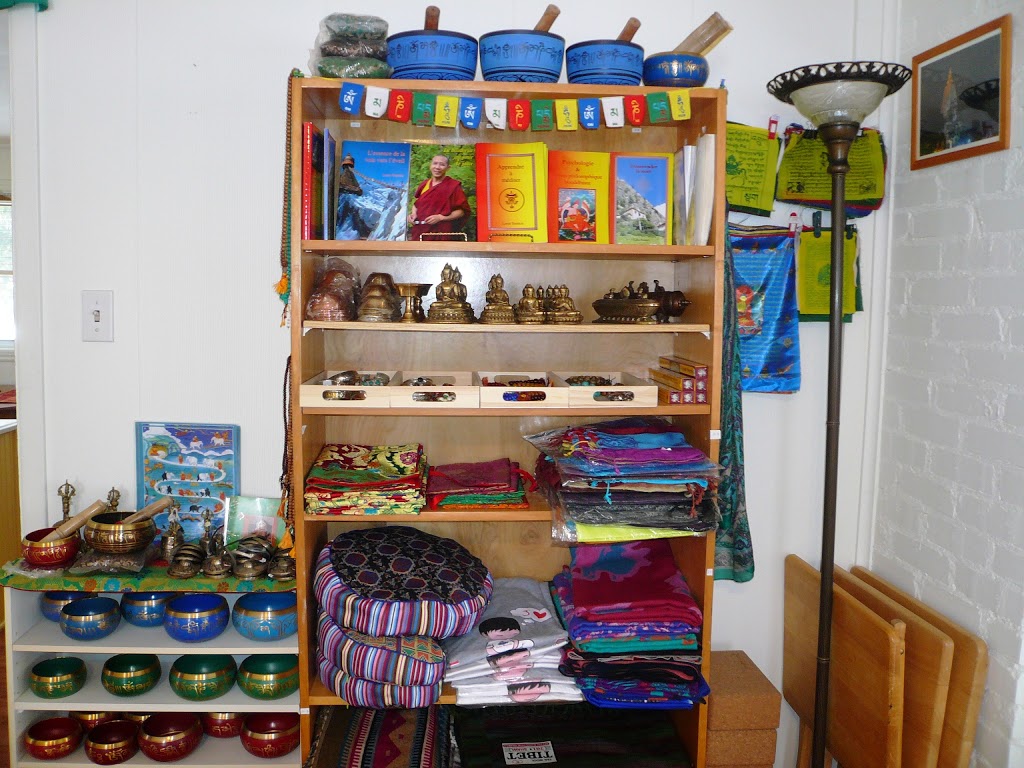 Centre Paramita de méditation bouddhiste tibétaine de la Montéré | 995 Rue Saint-Joseph, Beloeil, QC J3G 4C6, Canada | Phone: (450) 339-4257