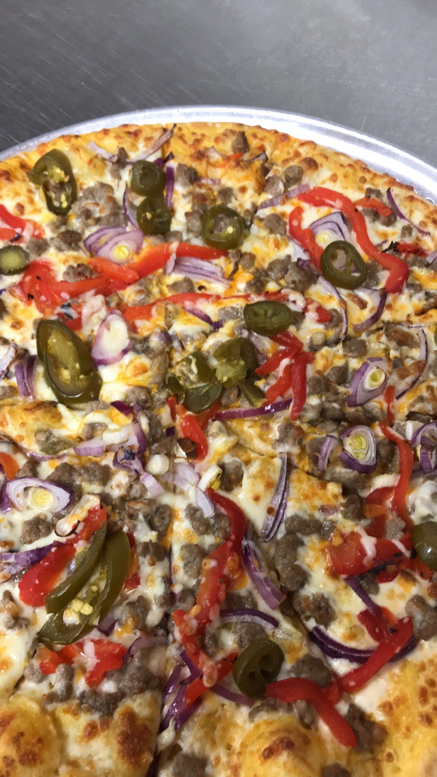 Pizza Pizza | 240 Boulevard Curé-Labelle, Sainte-Rose, QC H7L 3A2, Canada | Phone: (514) 737-1111