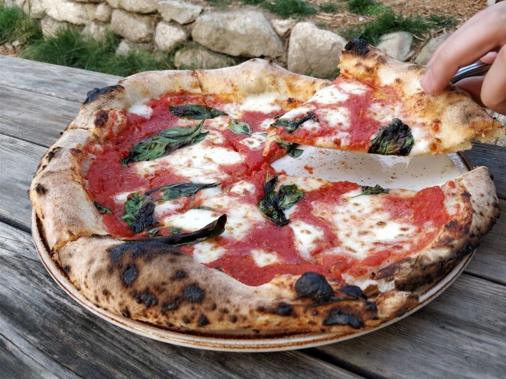Hogstones Wood Oven | 460 Main St, Eastsound, WA 98245, USA | Phone: (360) 376-4647