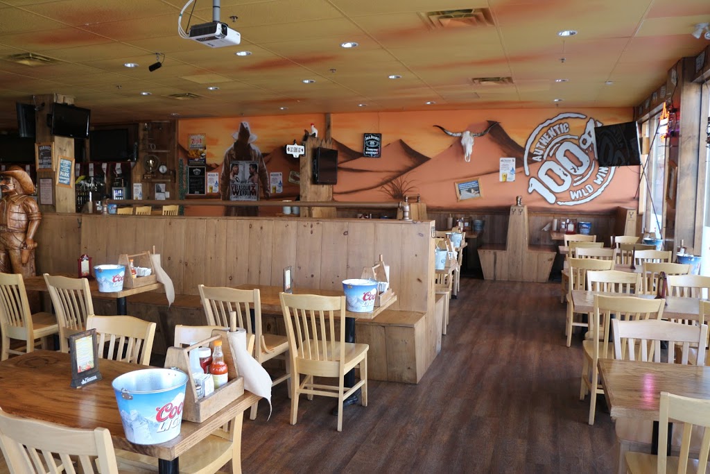 Wild Wing Hogs Back | 1430 Prince of Wales Dr, Ottawa, ON K2C 3J9, Canada | Phone: (613) 260-9464