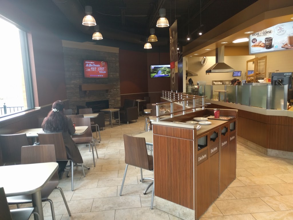 Tim Hortons | 4950 Rue des Patriotes, Contrecoeur, QC J0L 1C0, Canada | Phone: (450) 587-2547