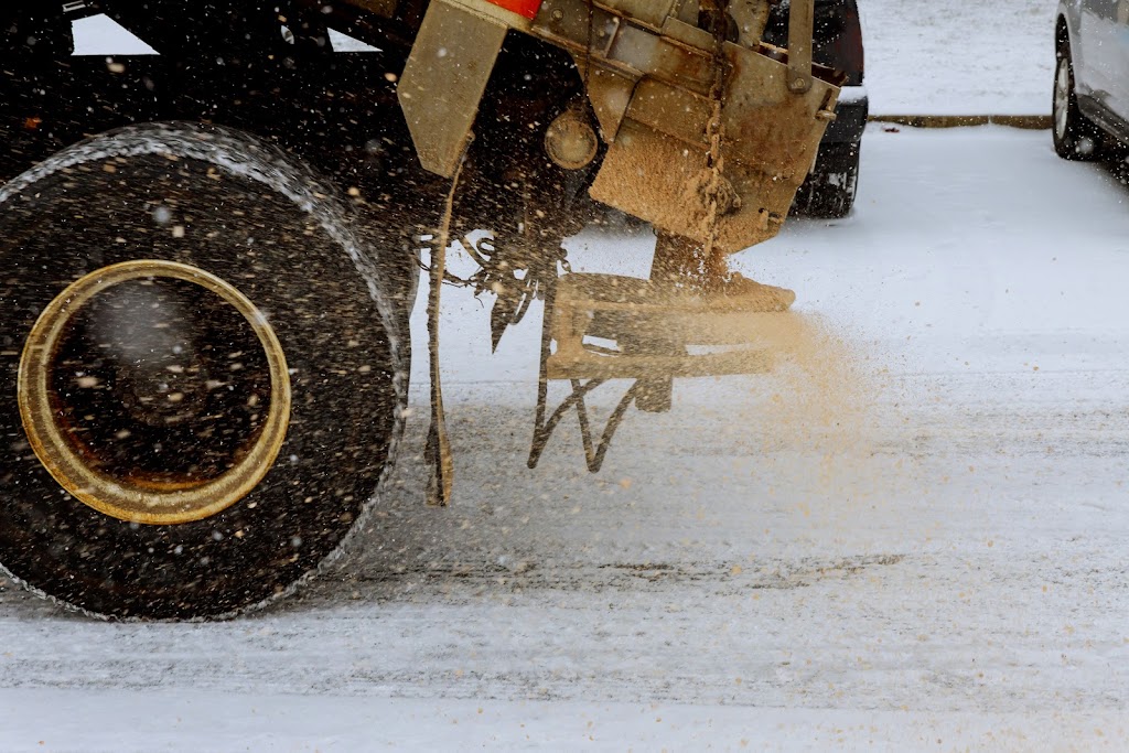 D&M Ground Services | 30 Cedar Dr Unit C, Niverville, MB R0A 1E0, Canada | Phone: (833) 727-5568