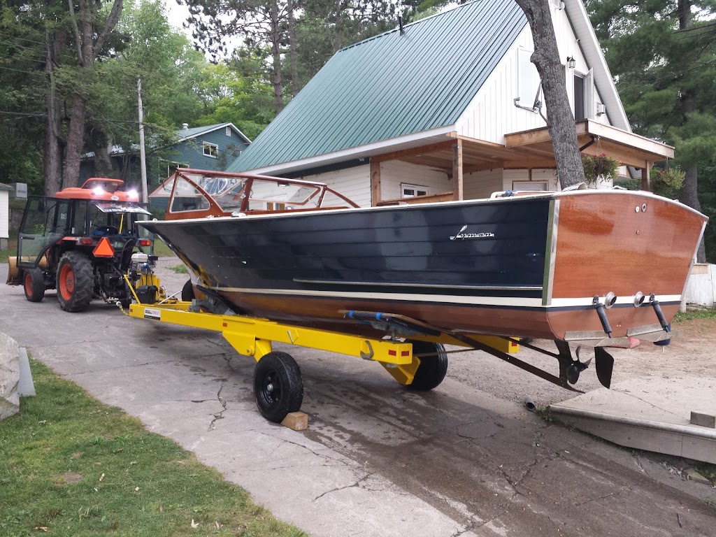 Lakeshore Landing Marina | 1072 Lakeshore Dr, Gravenhurst, ON P1P 1R2, Canada | Phone: (705) 706-2119