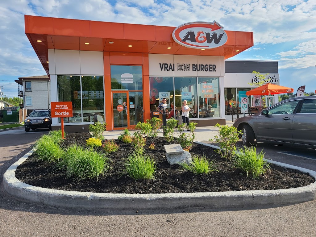 A&W Canada | 3733 Bd Harvey, Jonquière, QC G7X 8R6, Canada | Phone: (418) 512-0833