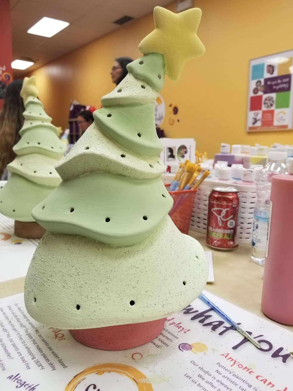Crock A Doodle Brantford | 299 Wayne Gretzky Pkwy, Brantford, ON N3R 8A5, Canada | Phone: (519) 752-8080
