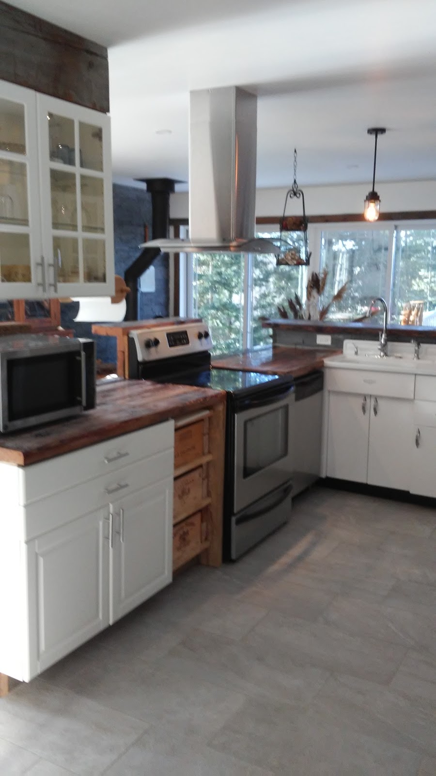 location chalet au lac pointe au chêne | 13, b Rue de Del Rio, Grenville-sur-la-Rouge, QC J0V 1B0, Canada | Phone: (450) 258-1777