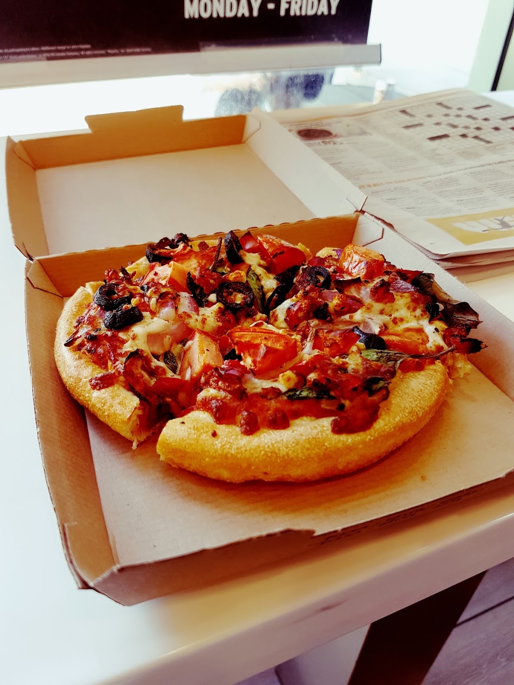 Pizza Hut | 3675 Westminster Hwy Unit 120, Richmond, BC V7C 5V2, Canada | Phone: (604) 207-9767