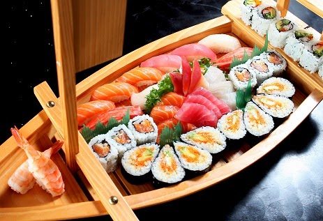 Azumi Sushi | 5516 Lawrence Ave E, Scarborough, ON M1C 3B2, Canada | Phone: (416) 284-3033