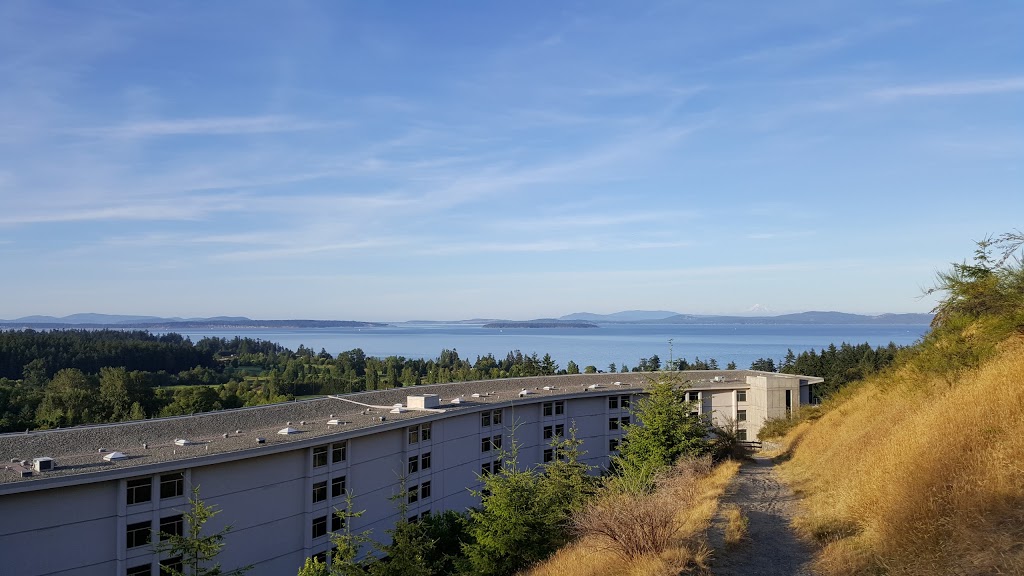 Sayward Hill Park | 2L3, Cordova Bay Rd, Victoria, BC V8Y 3H8, Canada