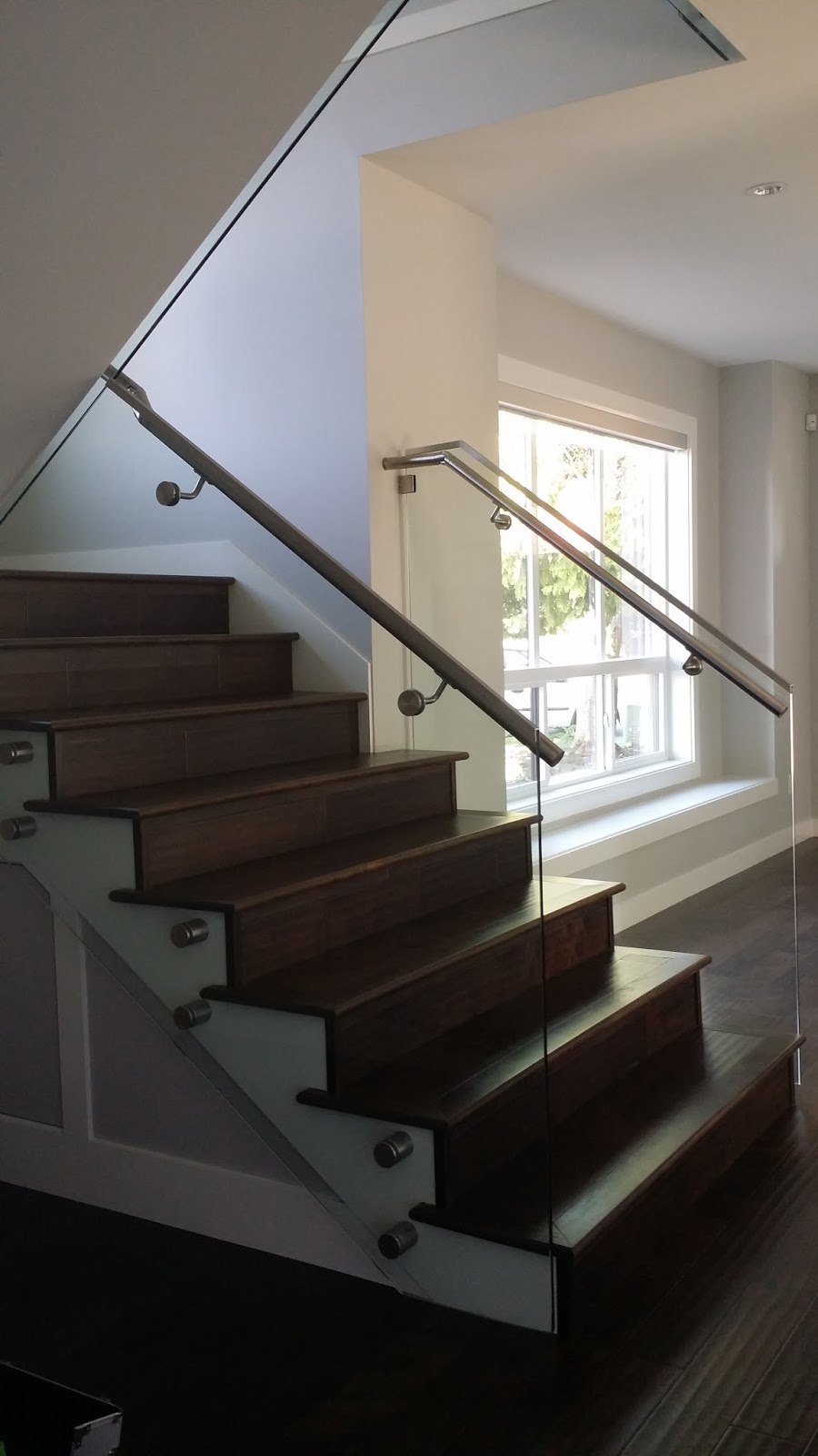 Future Tech Glass & Closet Organizers Ltd. | 12935 115 A Ave Unit #101, Surrey, BC V3R 2S2, Canada | Phone: (604) 594-5454
