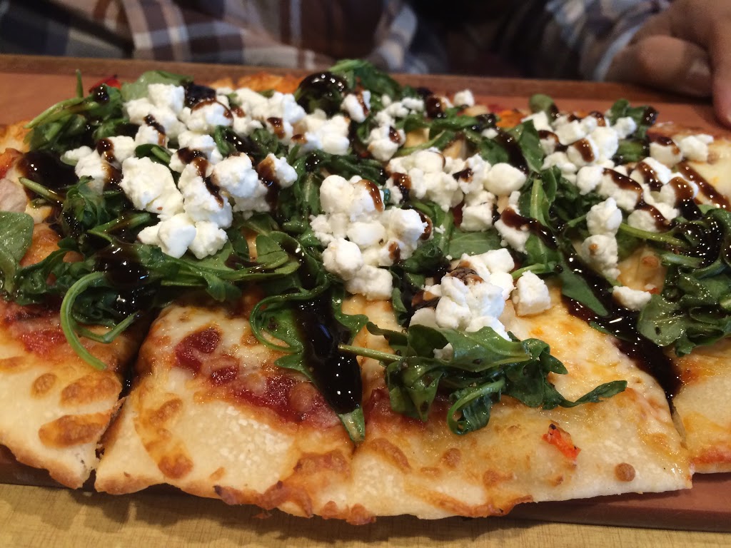 Boston Pizza | 951 Taunton Rd E, Oshawa, ON L1H 7K5, Canada | Phone: (905) 720-2900