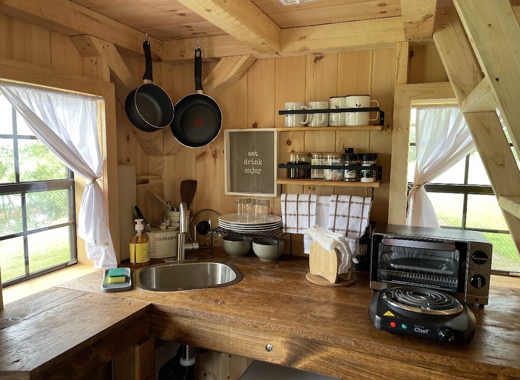 Farmview Cabins | 12685 Dublin Line, Acton, ON L7J 2M1, Canada | Phone: (519) 831-4178