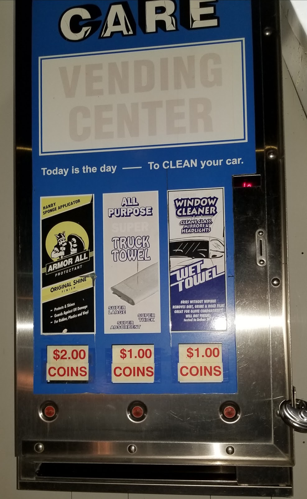 What A Wash Kingston | 473 Rideau St, Kingston, ON K7K 3B2, Canada | Phone: (613) 544-6284