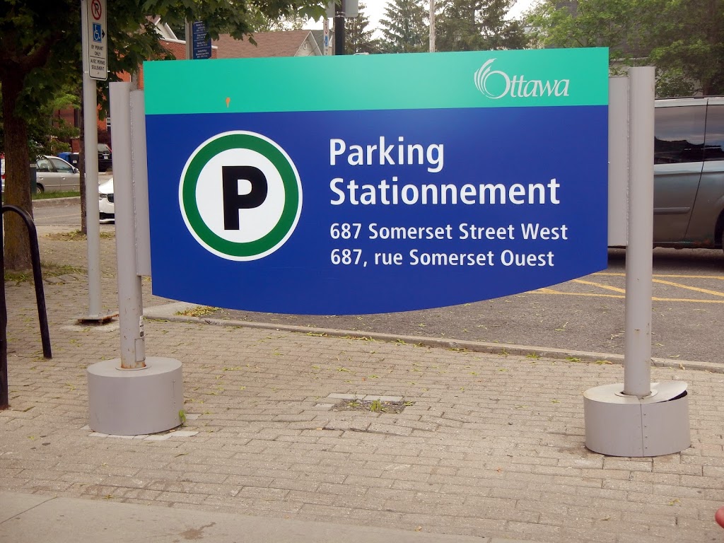 City of Ottawa Parking | 687 Somerset St W, Ottawa, ON K1R 6P3, Canada
