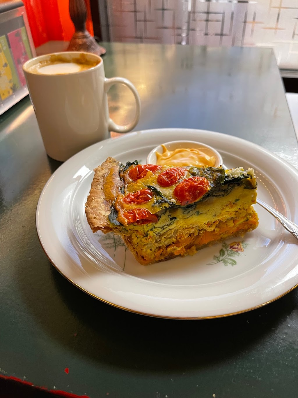 Java Bay Cafe | 1536 W Rd, Quathiaski Cove, BC V0P 1N0, Canada | Phone: (250) 285-2833