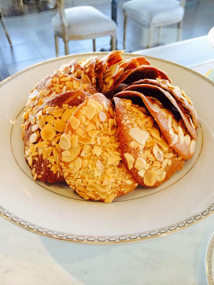 Cafe Francais | 425 Victoria Ave E #1, Regina, SK S4N 0N8, Canada | Phone: (306) 757-2233