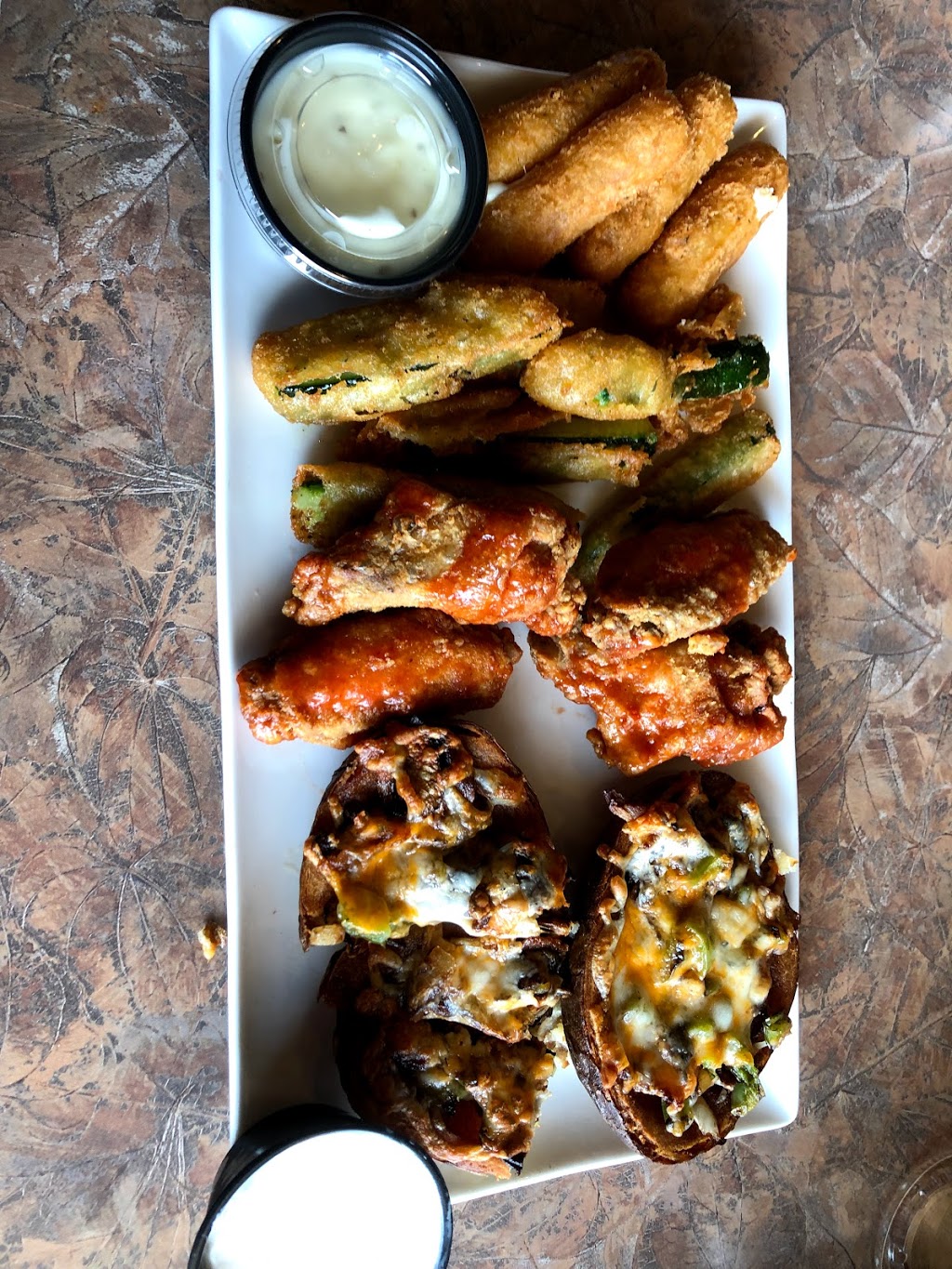 CreekSide Bar & Grill Manotick | 5511 Manotick Main St, Manotick, ON K4M 1B2, Canada | Phone: (613) 692-2236