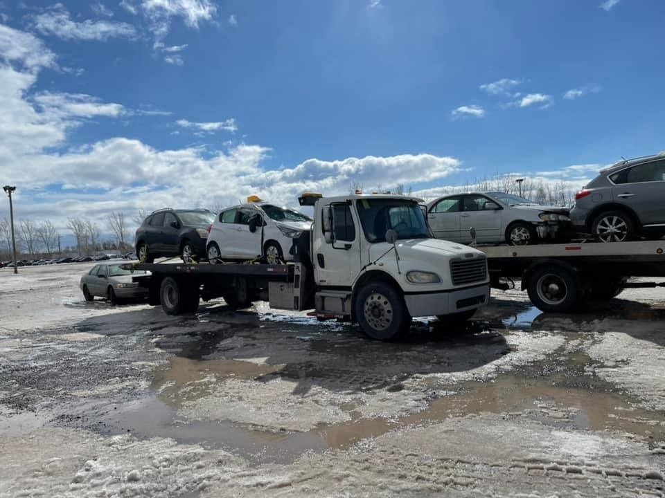 Remorquage RSM3R | Rue Arthur-Vaillancourt, Trois-Rivières, QC G8V 0G3, Canada | Phone: (819) 266-8401