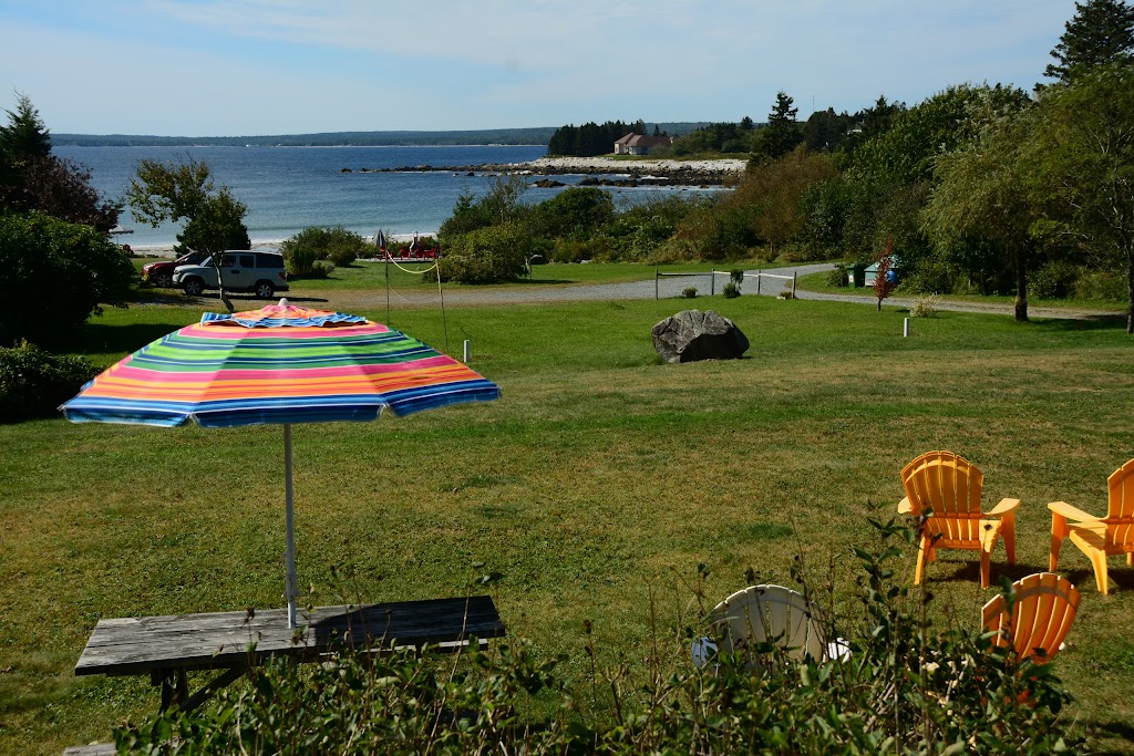 Captains Quarters Cottages | 6731 Highway 3, Hunts Point, NS B0T 1G0, Canada | Phone: (902) 683-2491