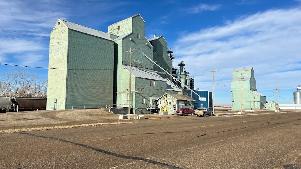 Viterra | Warner elevator row, Warner, AB T0K 2L0, Canada | Phone: (403) 320-7331