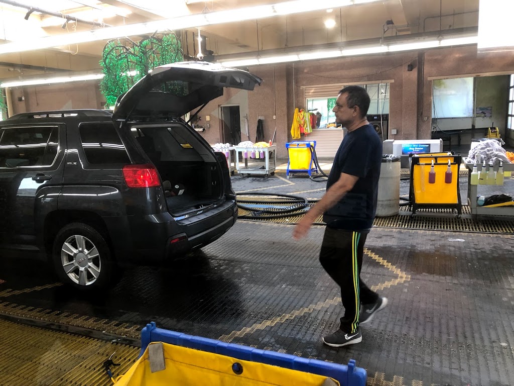 In N Out Car Wash, Detailing, Windshield Repair | 9499 Airport Rd, Brampton, ON L6S 6C7, Canada | Phone: (905) 494-5600