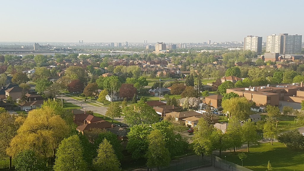 Dixon Park | 350 Dixon Rd, Etobicoke, ON M9R, Canada | Phone: (416) 338-4386