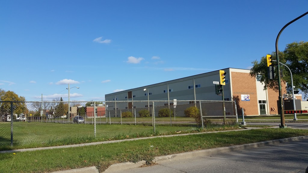 Munroe Junior High School | 405 Munroe Ave, Winnipeg, MB R2K 1H5, Canada | Phone: (204) 661-4451