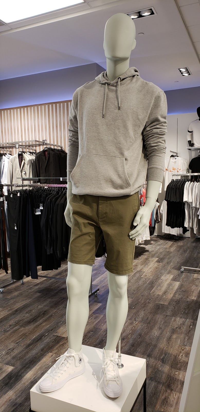 Topman | 240 Leighland Ave, Oakville, ON L6H 3H6, Canada | Phone: (905) 842-4811