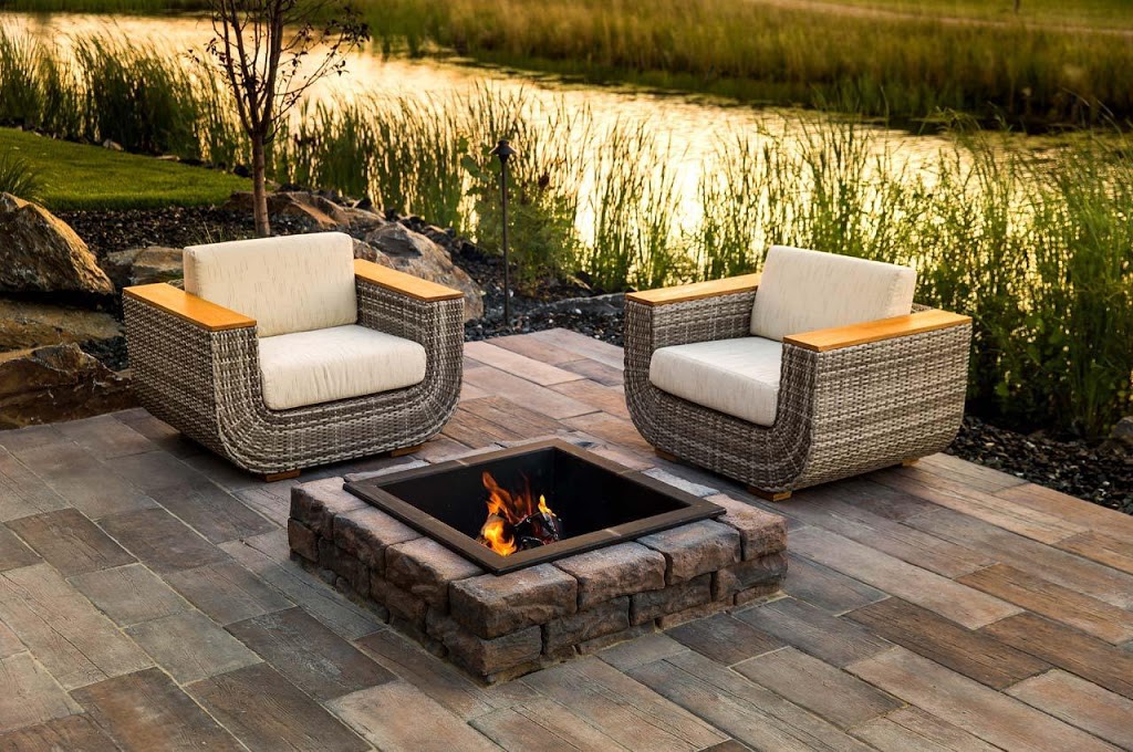 Stone Landscapes Inc | 650 Weber St N, Waterloo, ON N2V 2N2, Canada | Phone: (519) 888-9992