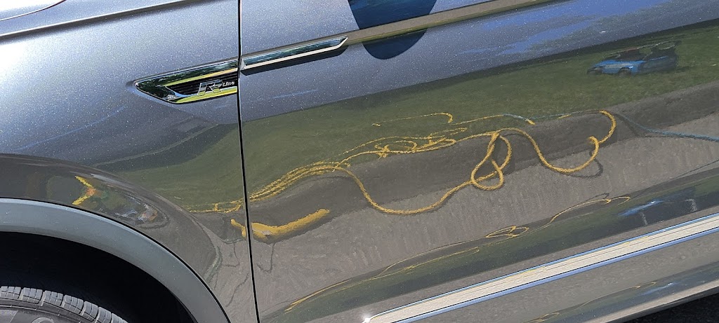 Armorers Paintless Dent Removal Inc. | 384 Chem. de lAnse, Vaudreuil-Dorion, QC J7V 8P3, Canada | Phone: (514) 472-1340
