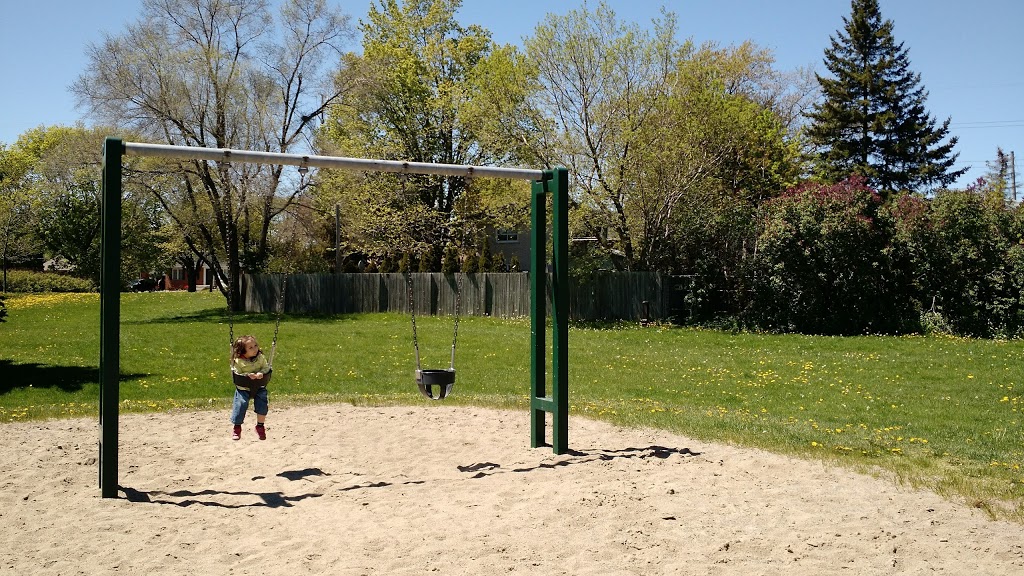 Munden Park | Mississauga, ON L5A 1B2, Canada