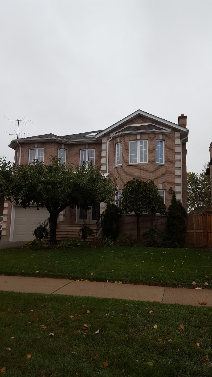 Alltech Aluminum & Roofing INC | 426 Ridelle Ave, York, ON M6B 1K4, Canada | Phone: (647) 783-1055