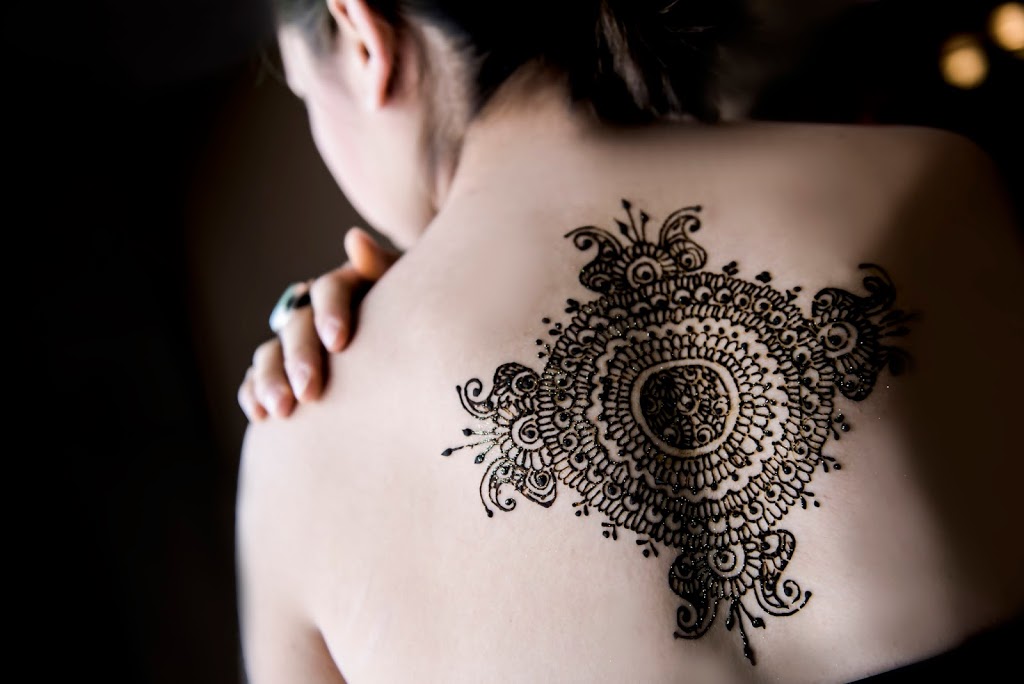 Naz e henna | Tianalee Crescent, Brampton, ON L7A 2X4, Canada | Phone: (647) 317-6757