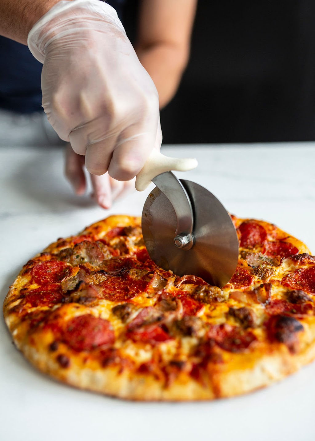 Pizzaiolo | 730 Davis Dr, Newmarket, ON L3Y 2R4, Canada | Phone: (905) 895-8959