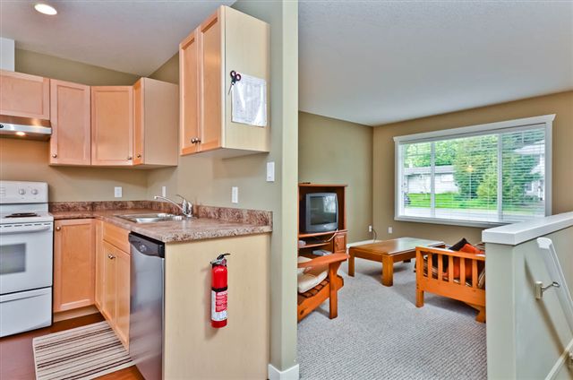 Nanaimo Student Housing | 650 Lambert Ave, Nanaimo, BC V9R 3N8, Canada | Phone: (604) 849-1468